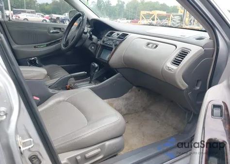 2002 Honda Accord 3.0 Ex z USA, uszkodzony, nr VIN 1HGCG16562A084499